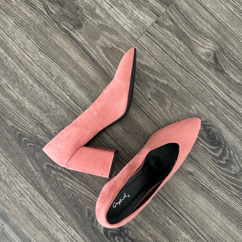 Qupid Pink Suede Block Heel Pump
